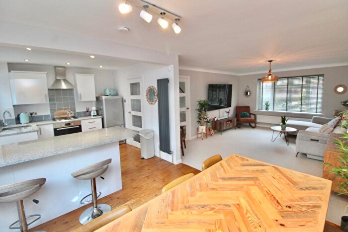 3 Bedroom Town House For Sale In Brunswick Place, Lymington, SO41