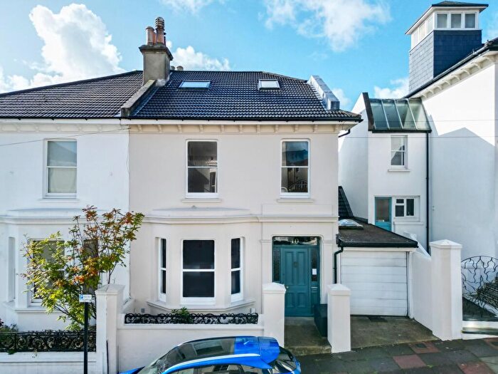 5 Bedroom Semi Detached House For Sale In York Villas, Brighton, BN1