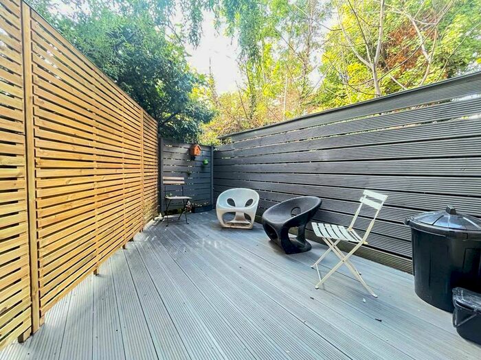 2 Bedroom Flat To Rent In Highgate, N6