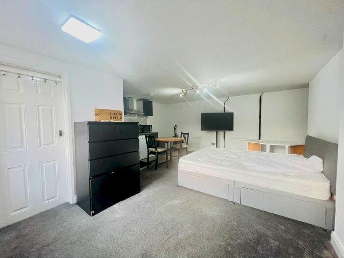 1 Bedroom Studio To Rent In Godstone Road, Kenley, CR8