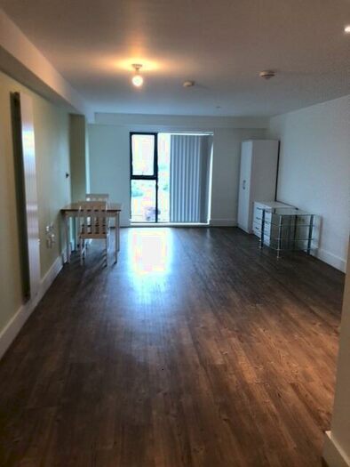 Studio To Rent In Cardinal Court, Scholes Street, Oldham, Greater Manchester, OL1