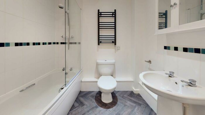 2 Bedroom Flat To Rent In St Ann's Place, Kirkstall Lane, LS5