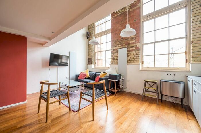 1 Bedroom Flat For Sale In Clark Street, Stepney, London, E1