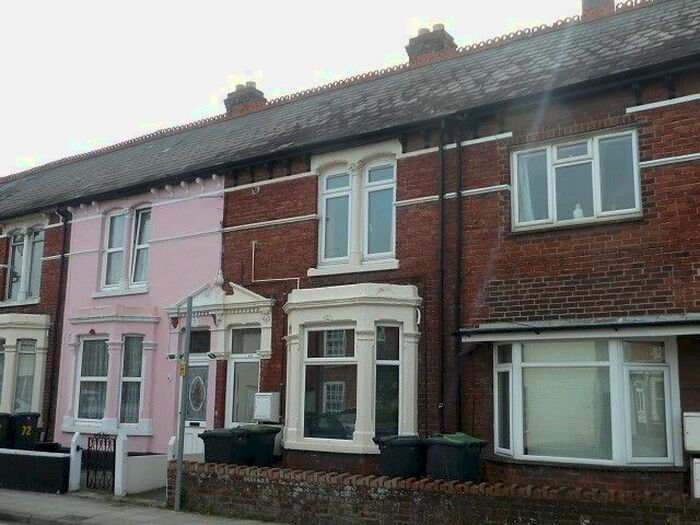 1 Bedroom Flat To Rent In North Street, Emsworth, PO10