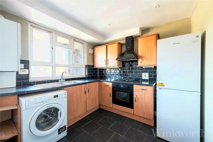 4 Bedroom Flat To Rent In Comet Street, London, SE8