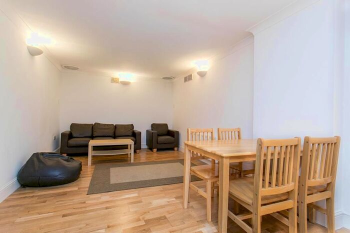 2 Bedroom Flat To Rent In Lough Road, London, N7