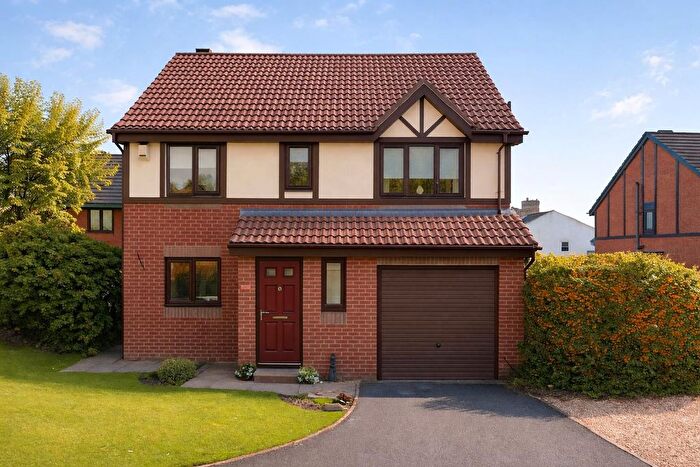 4 Bedroom Detached House For Sale In Sheridan Way, Pudsey, LS28