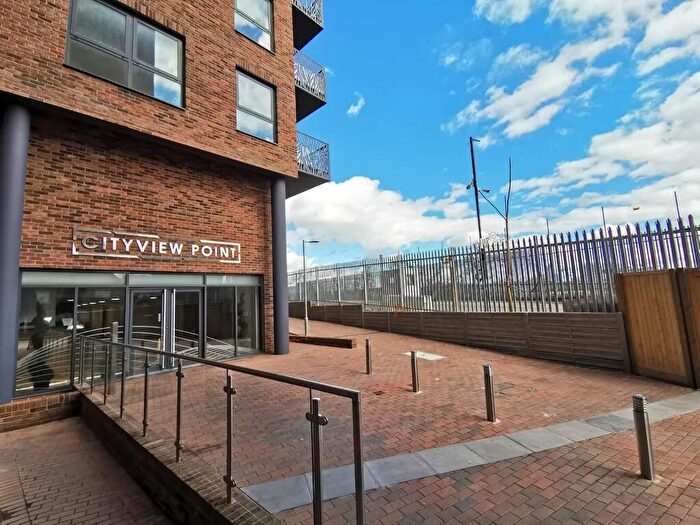 2 Bedroom Flat For Sale In City View Point, Leven Road, Poplar, E14
