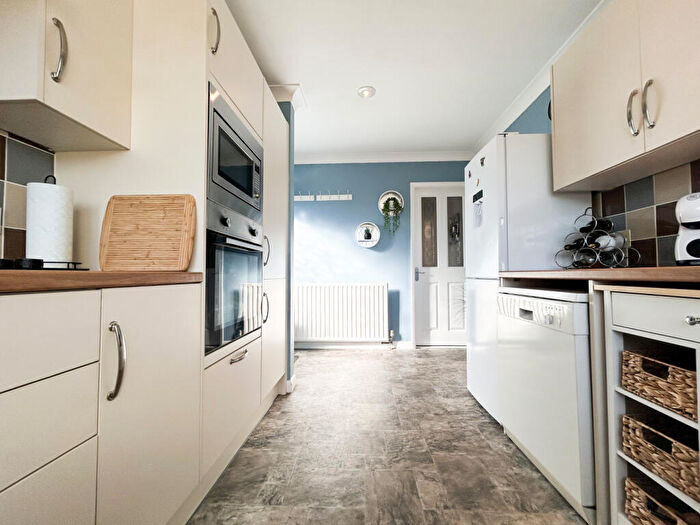 2 Bedroom Detached Bungalow For Sale In Bottesford, DN16