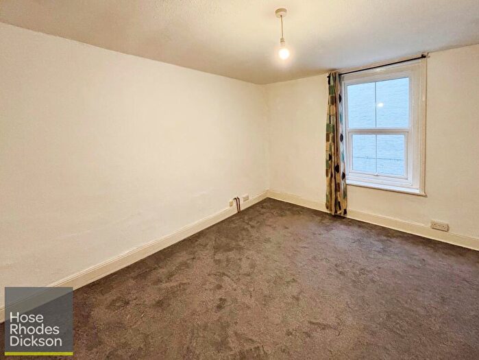 2 Bedroom Apartment To Rent In High Street, Ryde, PO33