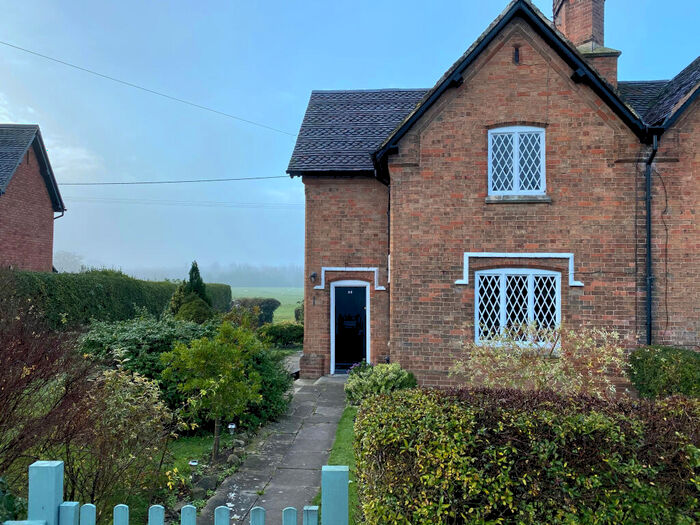 3 Bedroom Cottage To Rent In Alderminster, Stratford Upon Avon, CV37