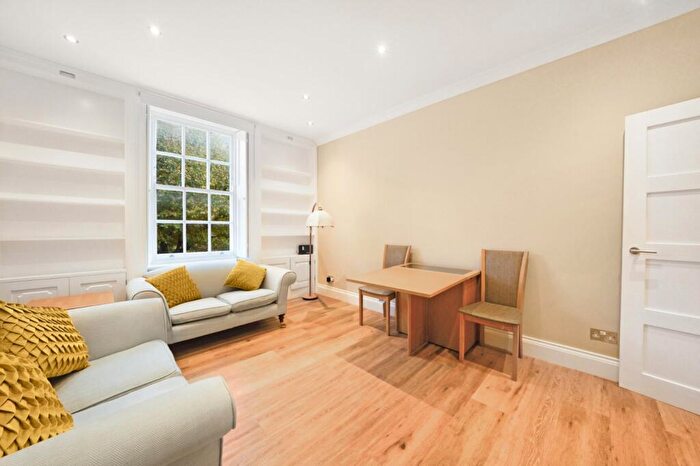 2 Bedroom Flat To Rent In St. John's Wood Road, St John's Wood, NW8