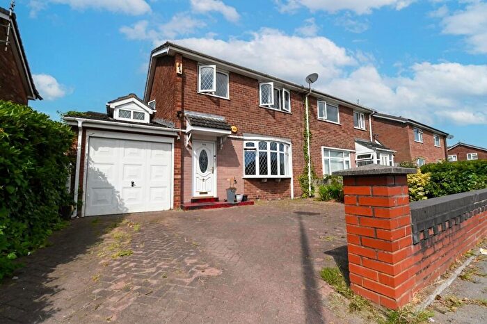 3 Bedroom Semi-Detached House For Sale In Manchester Road, Swinton, M27