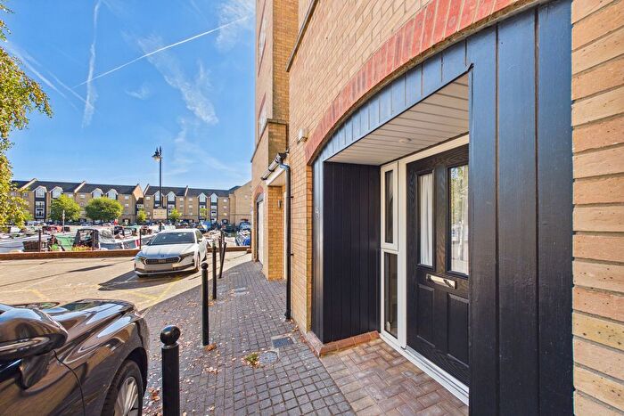 1 Bedroom Flat To Rent In Dickinsons Quay, Hemel Hempstead, HP3