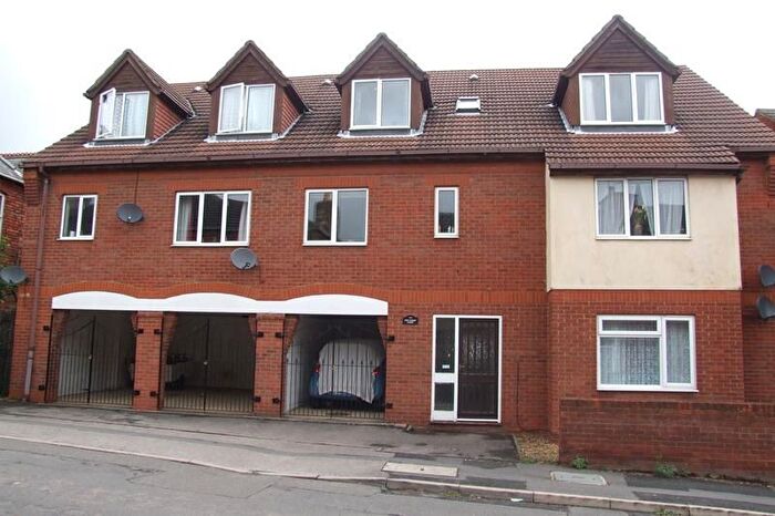 1 Bedroom Flat To Rent In New Street Court, Irchester, NN29