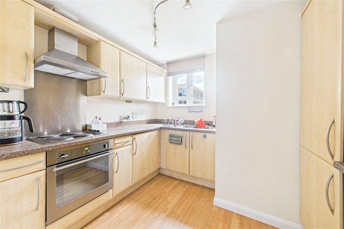 1 Bedroom Flat To Rent In Farnborough Road, Farnborough, Hampshire, GU14