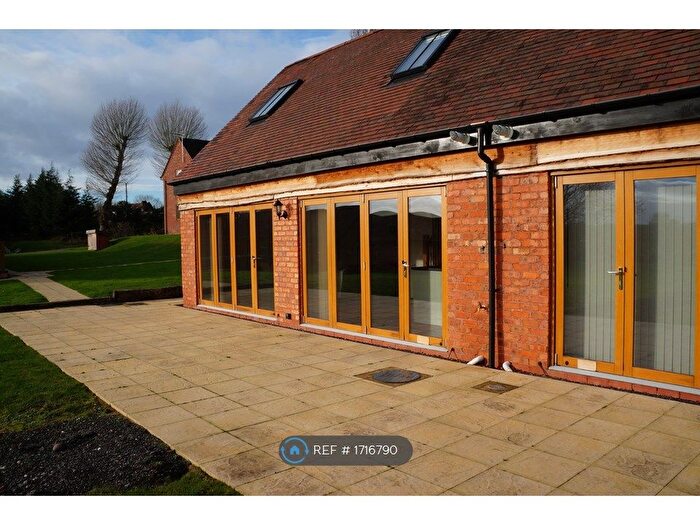 2 Bedroom Semi-Detached House To Rent In Hillcrest Country Cottages, Mappleborough Green, Studley, B80