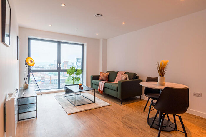1 Bedroom Apartment To Rent In Saxton Lane, Leeds, West Yorkshire, LS9