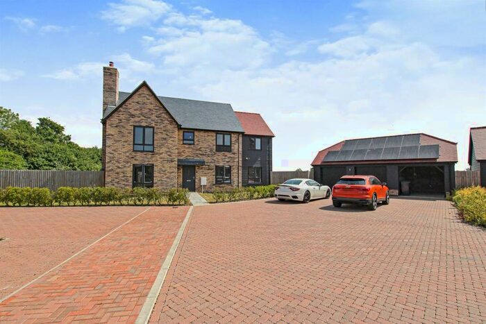 5 Bedroom Detached House For Sale In Dewsberry Gardens, Little Thetford, Ely, CB6