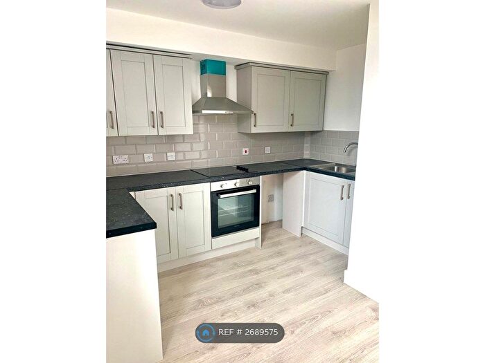 2 Bedroom Flat To Rent In Picton Road, Wavertree, Liverpool, L15