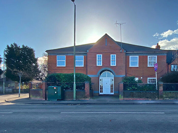 1 Bedroom Flat To Rent In Cove Road, Farnborough, Hampshire, GU14