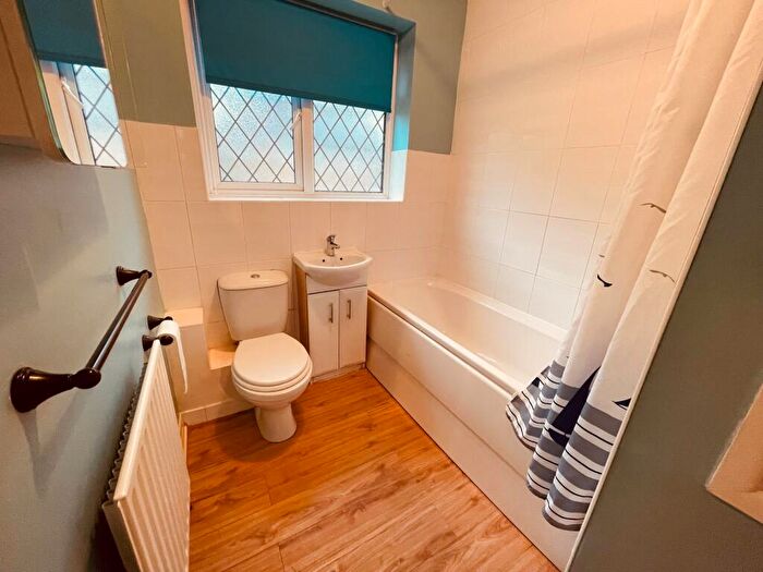 3 Bedroom House To Rent In Sandpiper Close, Poole, BH17