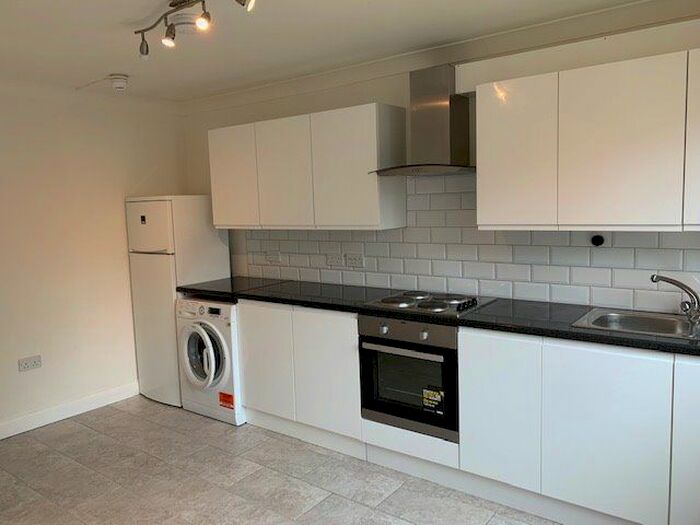 1 Bedroom Flat To Rent In Princes Avenue, London, N10