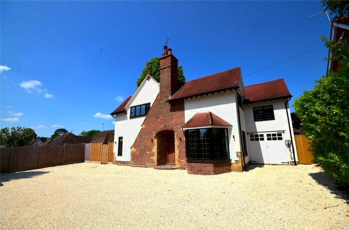 4 Bedroom Detached House To Rent In London Road, East Grinstead, West Sussex, RH19