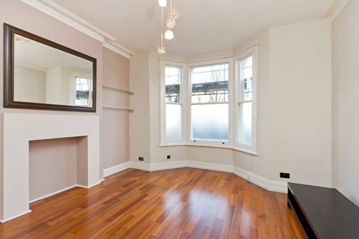 2 Bedroom Flat To Rent In Bravington Road, Maida Vale, W9
