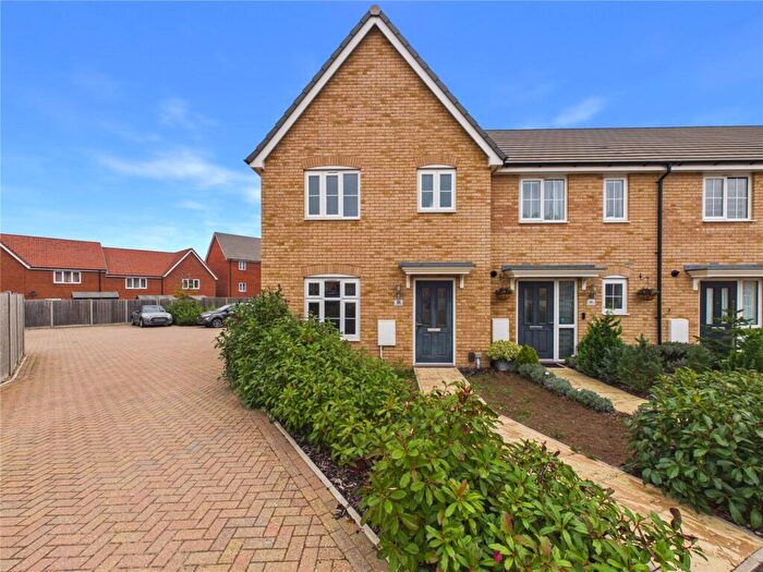 3 Bedroom End Of Terrace House For Sale In Vale View Road, Sproughton, Ipswich, Suffolk, IP8