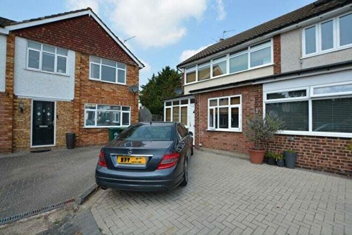 3 Bedroom End Of Terrace House To Rent In Maxwell Road, Ashford, Surrey, TW15