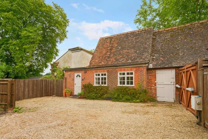 2 Bedroom Detached House To Rent In Main Road Ogbourne St. Andrew, SN8