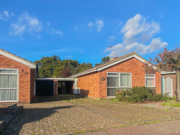 2 Bedroom Detached Bungalow For Sale In Elmstead Road, Wivenhoe, CO7