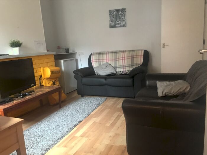 5 Bedroom Terraced House To Rent In Newland Street West, Lincoln, LN1