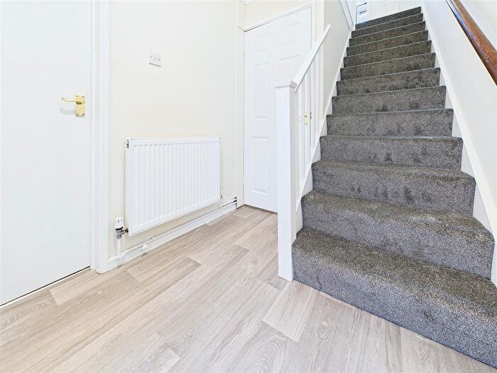 3 Bedroom End Of Terrace House For Sale In Long Riding, Basildon, SS14