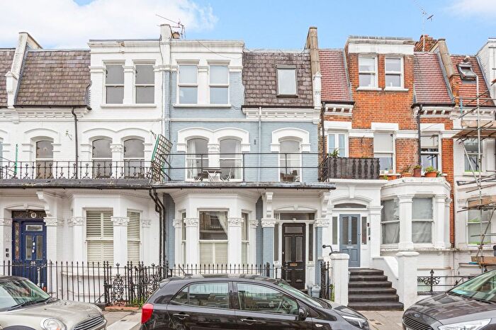 1 Bedroom Flat To Rent In Rostrevor Road, Munster Village, SW6