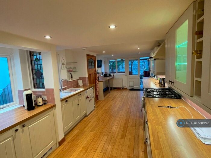 4 Bedroom Terraced House To Rent In Athenaeum Street, Plymouth, PL1