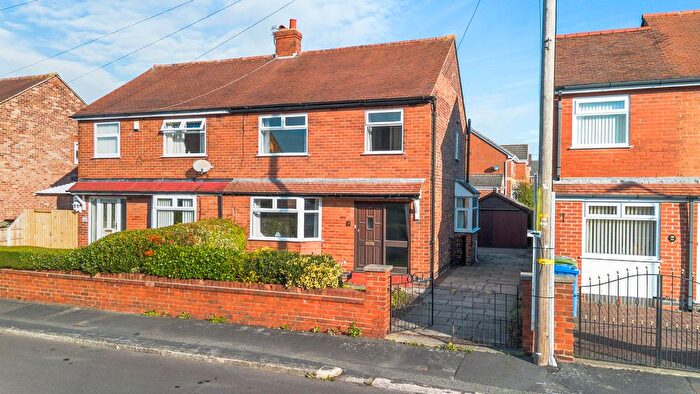 3 Bedroom Semi-detached House For Sale In Elizabeth Drive, Padgate, WA1