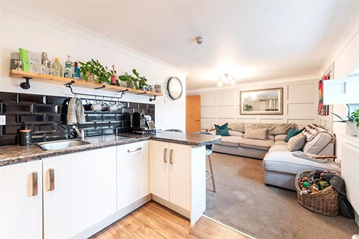 2 Bedroom Flat To Rent In Broadwater Street West, Worthing, West Sussex, BN14