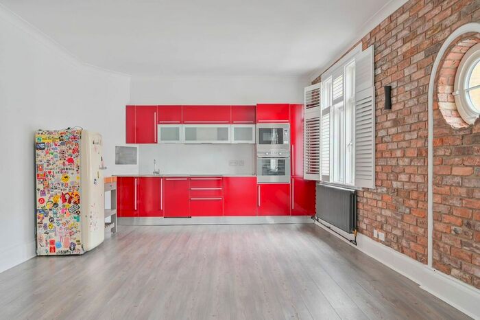 3 Bedroom Flat To Rent In Montagu Mansions, Westminster, London, W1U