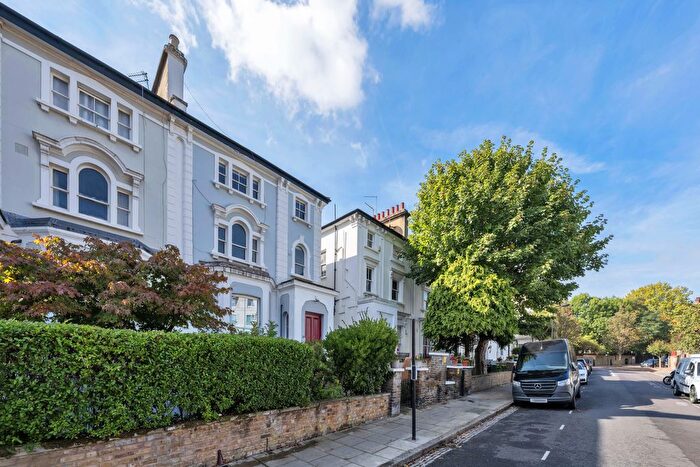 2 Bedroom Flat For Sale In Abbots Place, West Hampstead, NW6