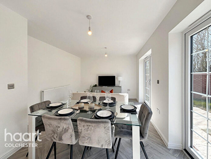 4 Bedroom Detached House For Sale In Halstead Road, Colchester, CO6