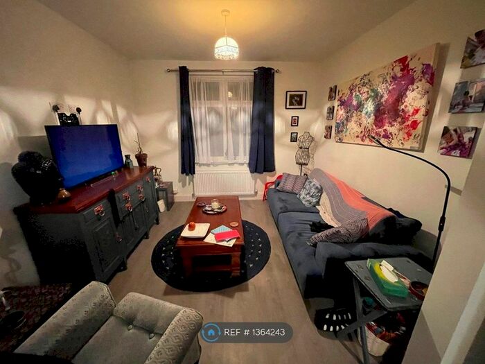 2 Bedroom Terraced House To Rent In Alcombe Road, Northampton, NN1