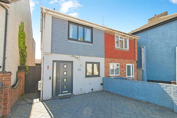 3 Bedroom Semi Detached House For Sale In Iron Mill Lane, Crayford, Dartford, DA1