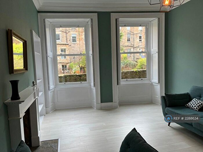 3 Bedroom Flat To Rent In Summerhall Square, Edinburgh, EH9