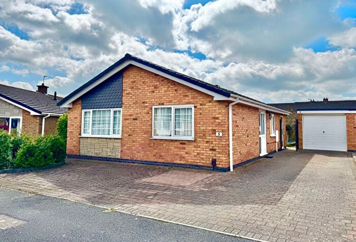 2 Bedroom Detached Bungalow To Rent In Fulton Drive, Ravenstone, LE67