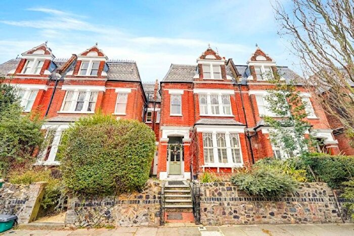 1 Bedroom Flat For Sale In Whitehall Park, London, N19