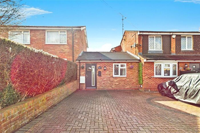 3 Bedroom Semi Detached House For Sale In Corwen Road, Tilehurst, Reading, Berkshire, RG30