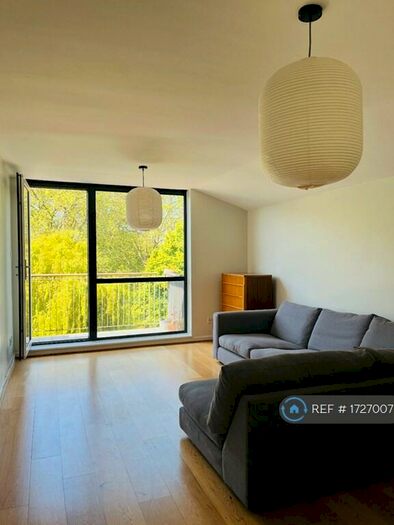 2 Bedroom Flat To Rent In Printers Mews, London, E3