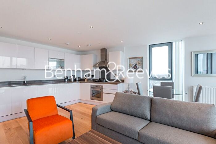 2 Bedroom Flat To Rent In Uxbridge Road, Ealing, W5